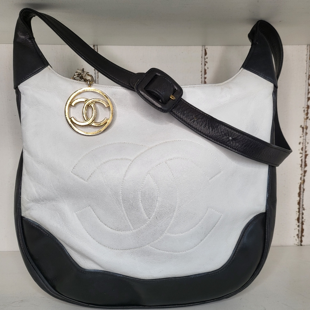Chanel bicolor shoulder bag